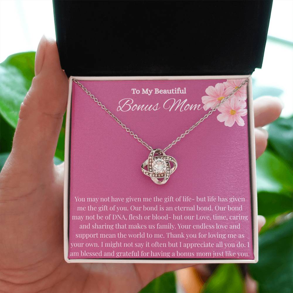 Bonus Mom Gift for Step Mother Gift from Bride, step mom gift for stepmom necklace, step mom wedding gift, Love Knot Necklace (Yellow & White Gold Variants)