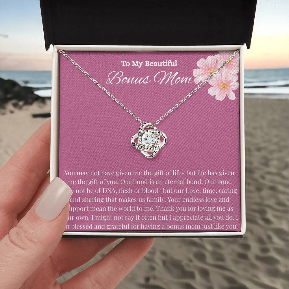 Bonus Mom Gift for Step Mother Gift from Bride, step mom gift for stepmom necklace, step mom wedding gift, Love Knot Necklace (Yellow & White Gold Variants)